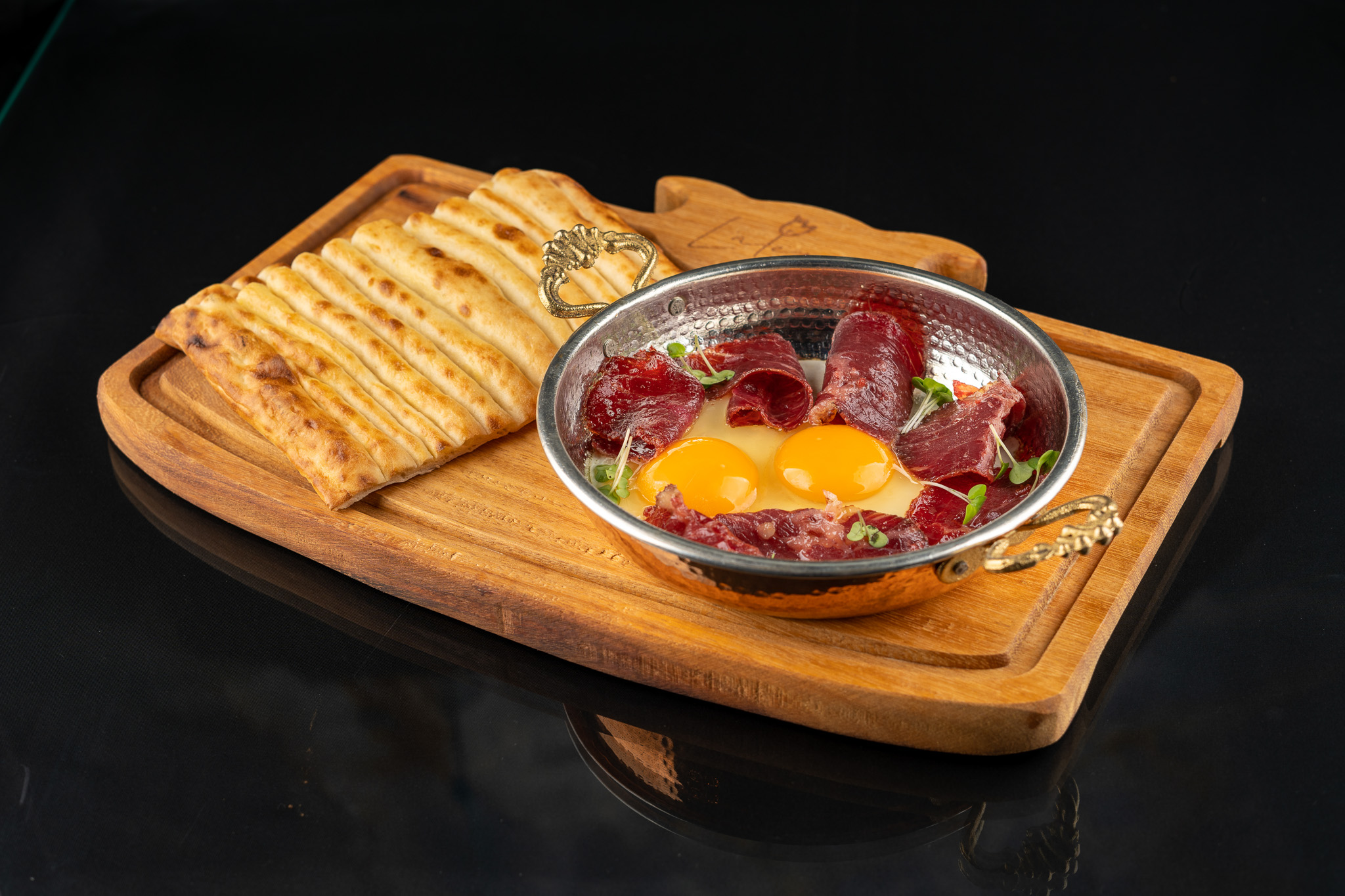 Egg With Beef Bacon