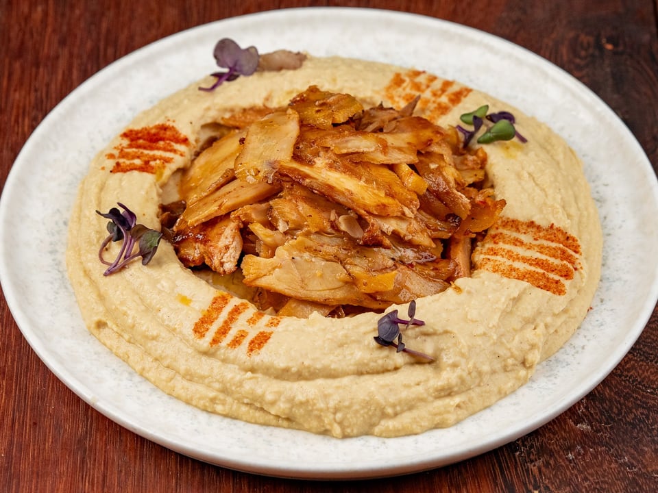 Hummus with Chicken Doner